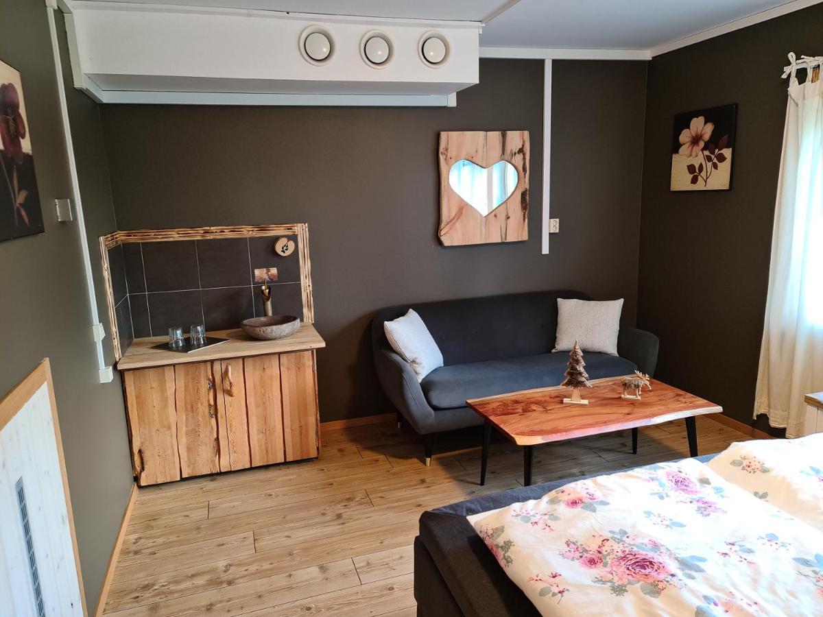 Bed and Breakfast Gaesthus Nornaes Экстерьер фото